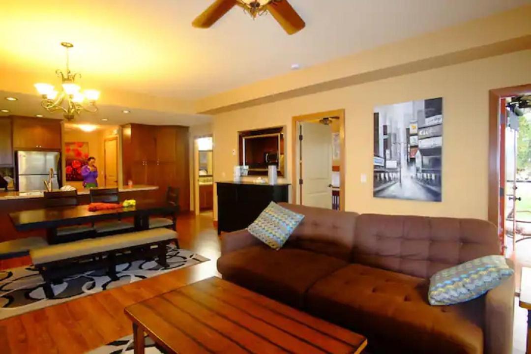 Cozystay Signature Lake Okanagan Resort Kelowna Exterior foto